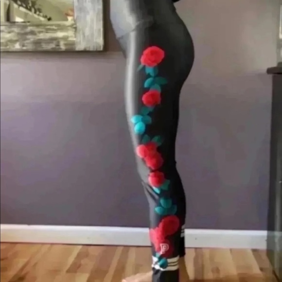 Victoria secret pink ultimate leggings - Picture 1 of 4